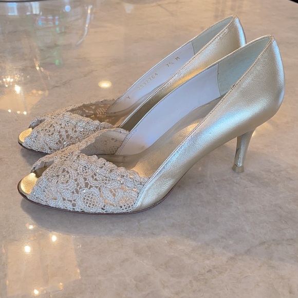 Stuart Weizmann heels 7.5 - Picture 1 of 9